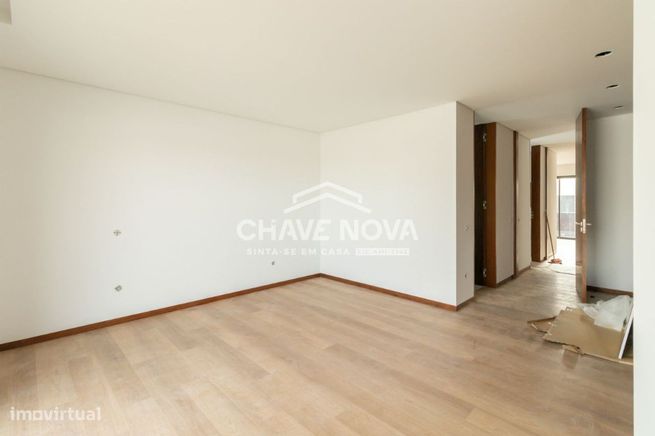Moradia V3 Nova, Térrea e Isolada em Travanca - Santa Maria da Feira-12