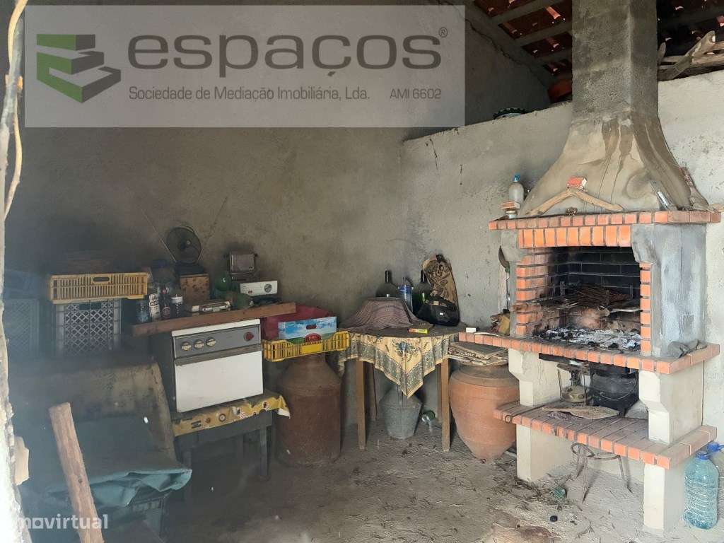 Quinta com casa de Habitação-3