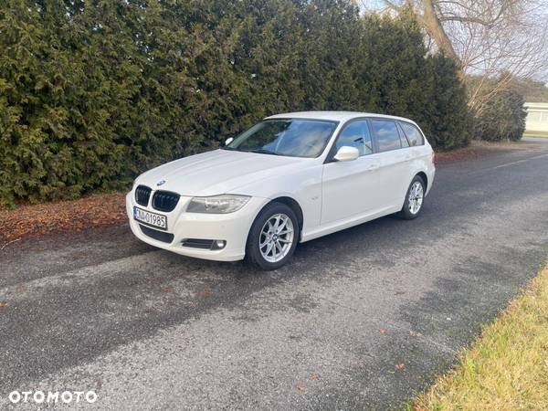 BMW Seria 3 318d - 13