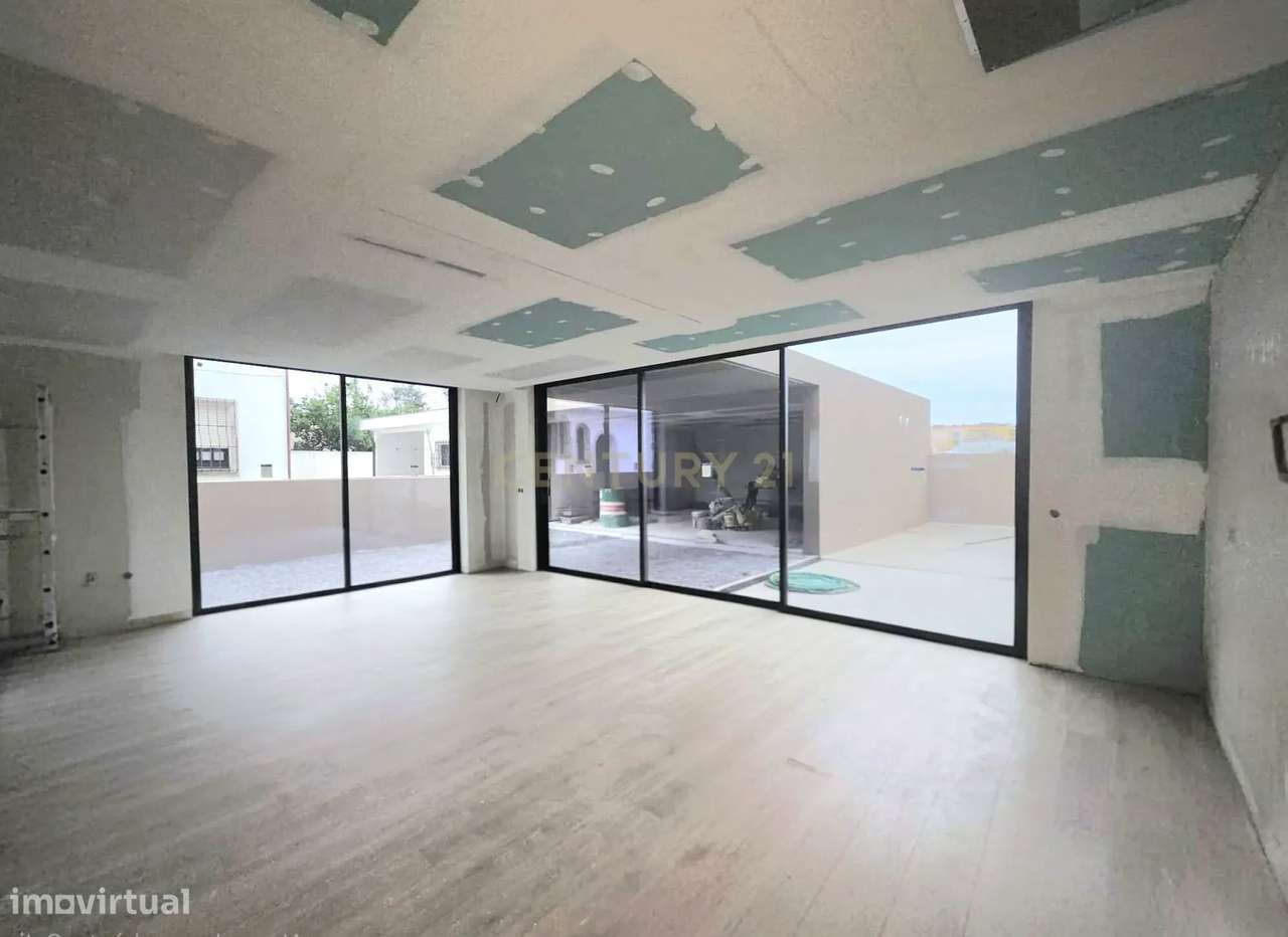 Moradia T4 com Piscina 3 - Em Construção – Centro da Póvoa de Varzim - Grande imagem: 4/36