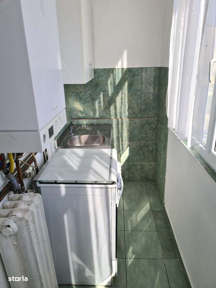Apartament 2 camere 43 mp, etajul 3 - zona Sfanta Vineri-3