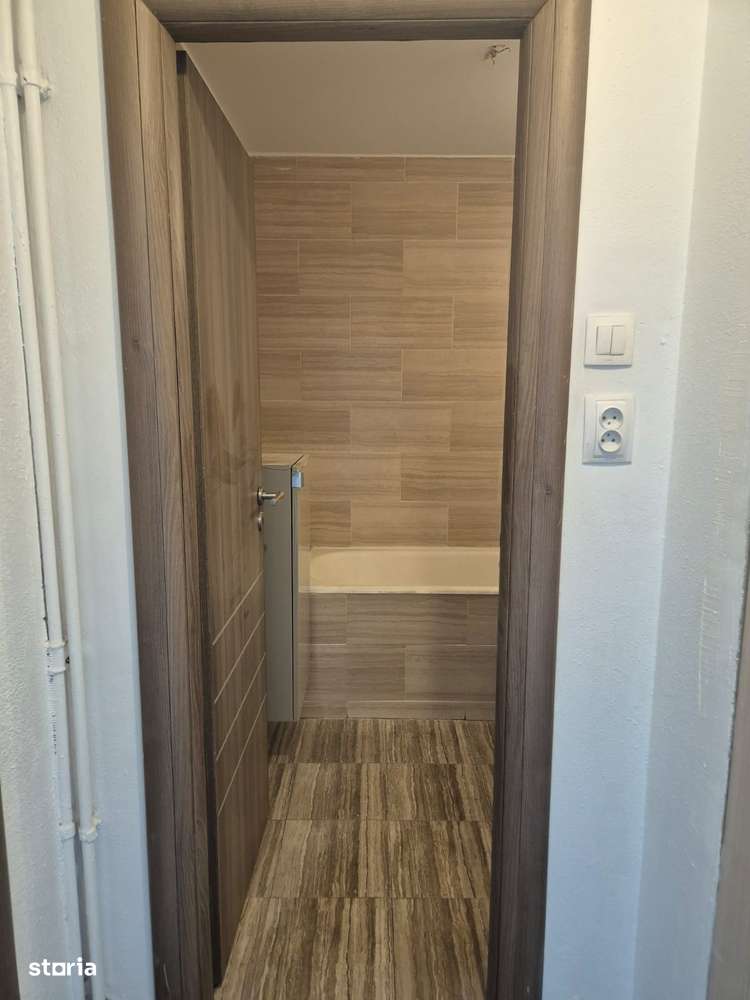 Apartament cu 3 camere de vânzare - Str. Fântânica, București-9