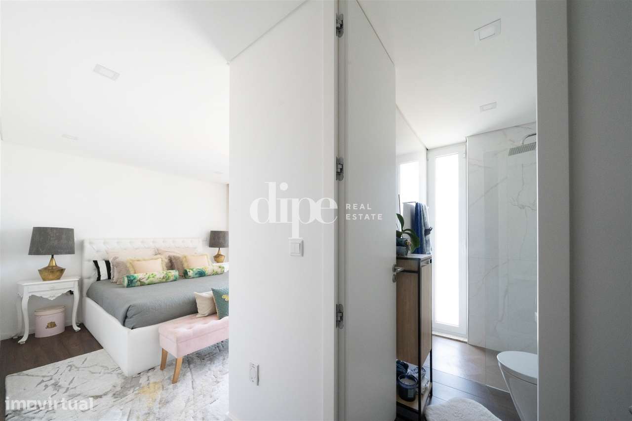 Fantástica moradia T3+1 com piscina e sala de inverno-22