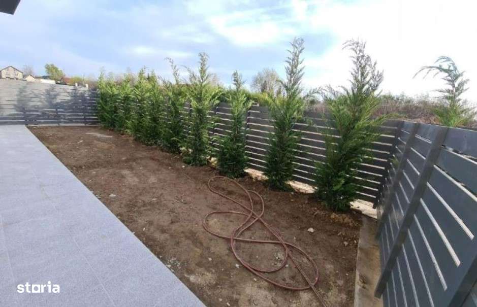 M2 Aparatori 950 m - OPORTUNITATE Garsoniera cu curte in constructie - Imagine principală: 1/6