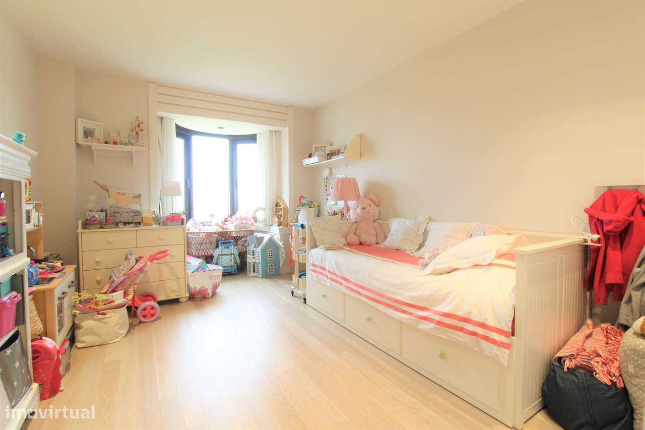 Luxuoso Apartamento T3 nas Torres das Amoreiras, Lisboa-10