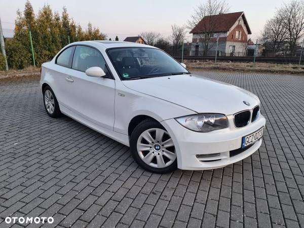 BMW Seria 1 120d Coupe - 9