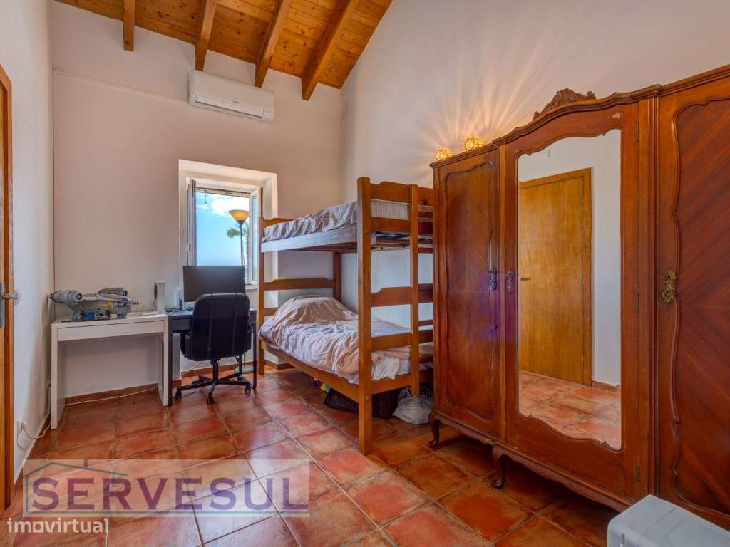 Luxuosa Moradia de luxo de 2 andares composta por 4 quartos, com um...-23