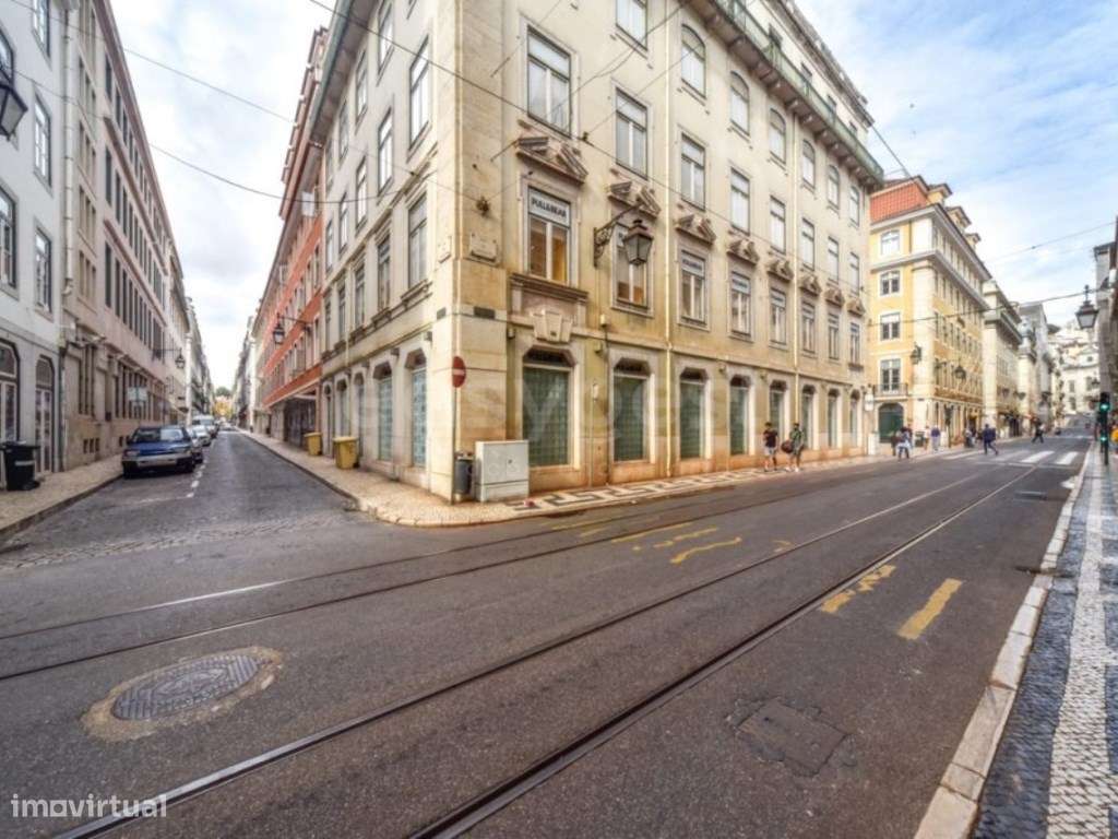 Apartamento T2 na Baixa de Lisboa-9