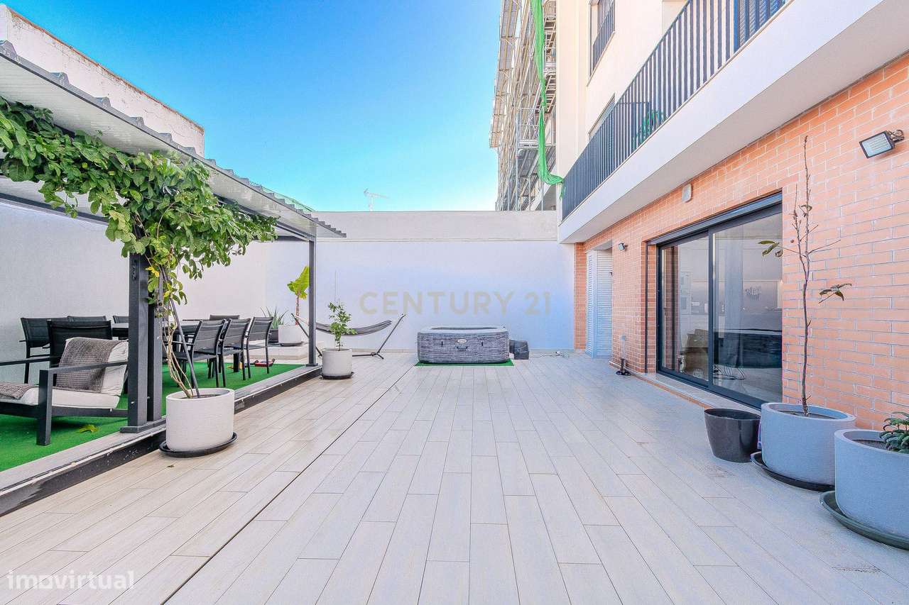 Luxuoso Apartamento de 3 Quartos novo com um Grande Terraço e Estacion-35