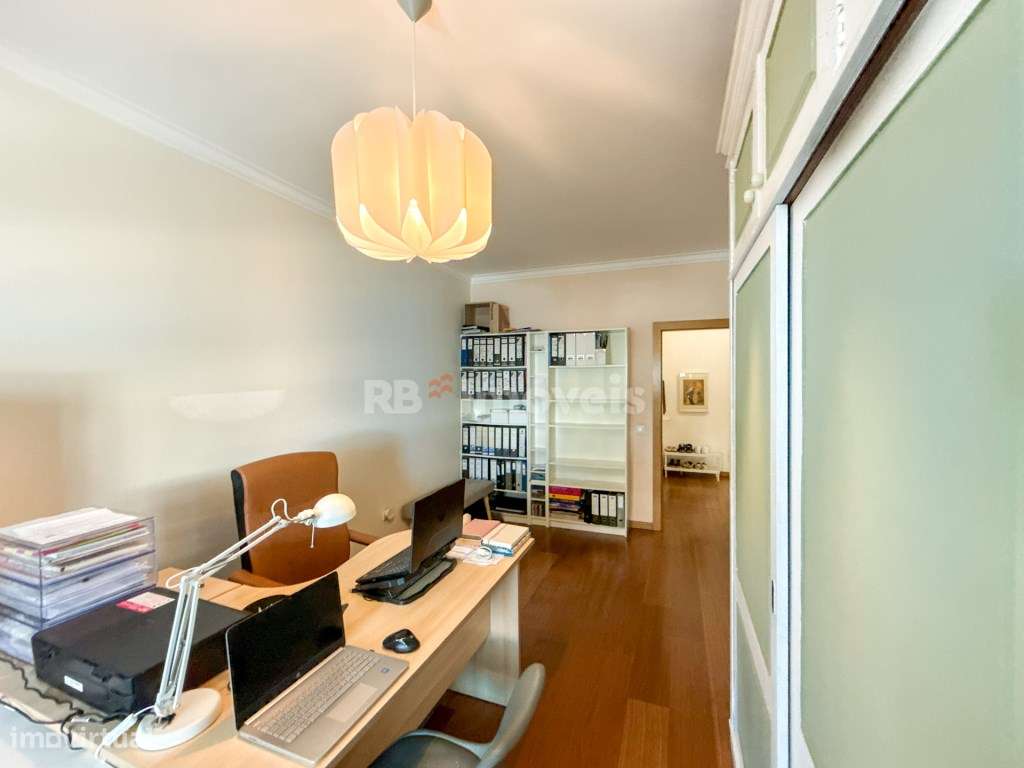 Apartamento T4 Duplex c/ Varandas, Arrecadação e Parqueamento - no ...-50