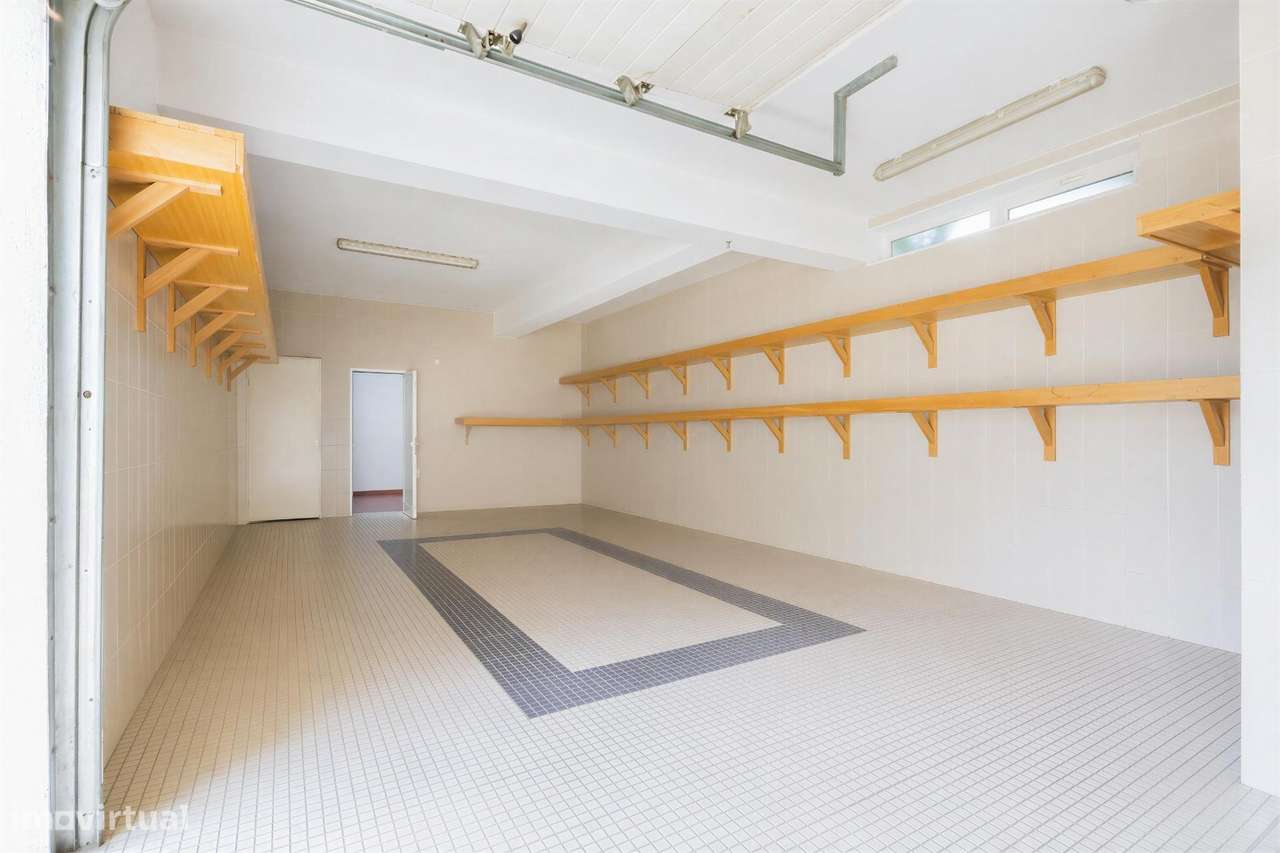 Moradia Exclusiva T5 com Jardim em Leça do Balio-48