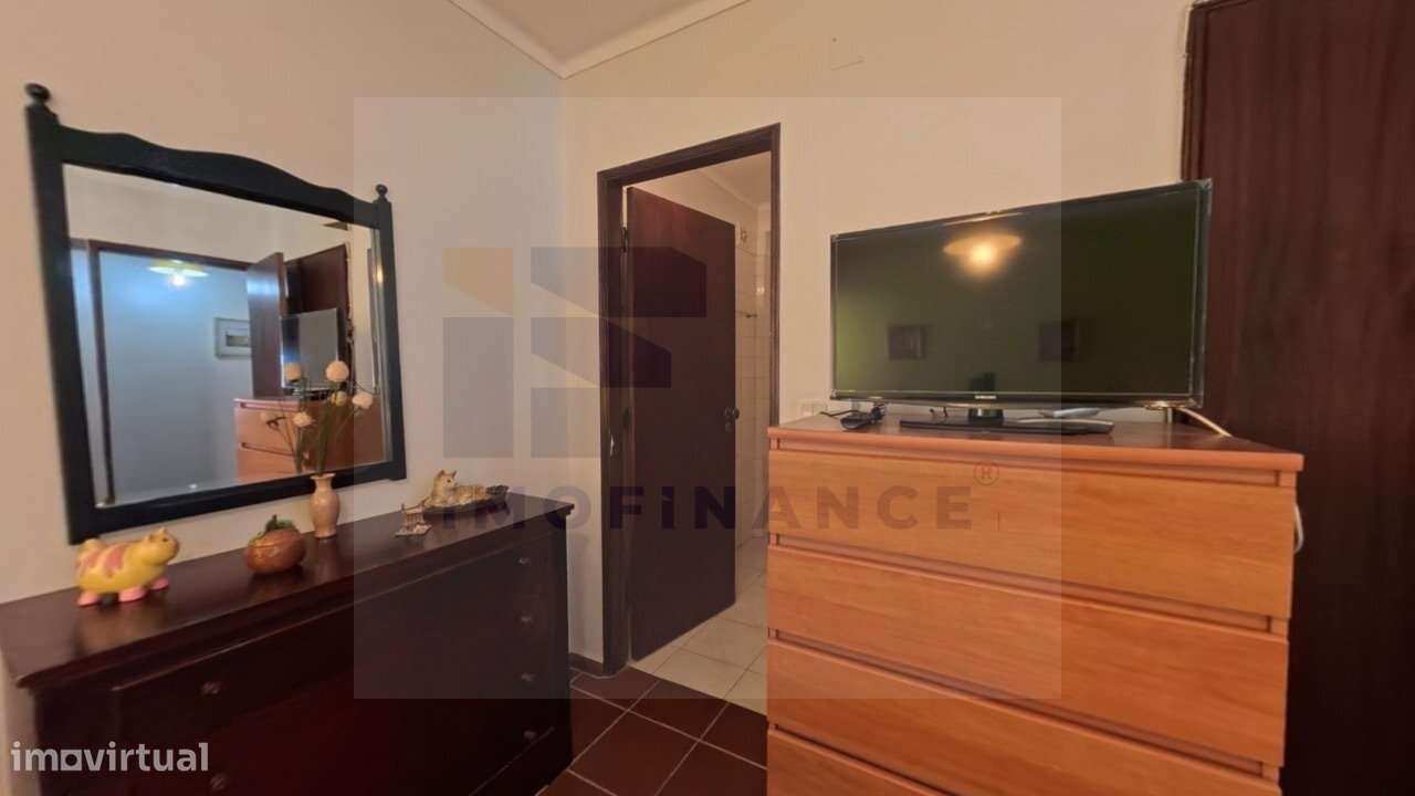 Apartamento T2 junto á praia de Consolação-8