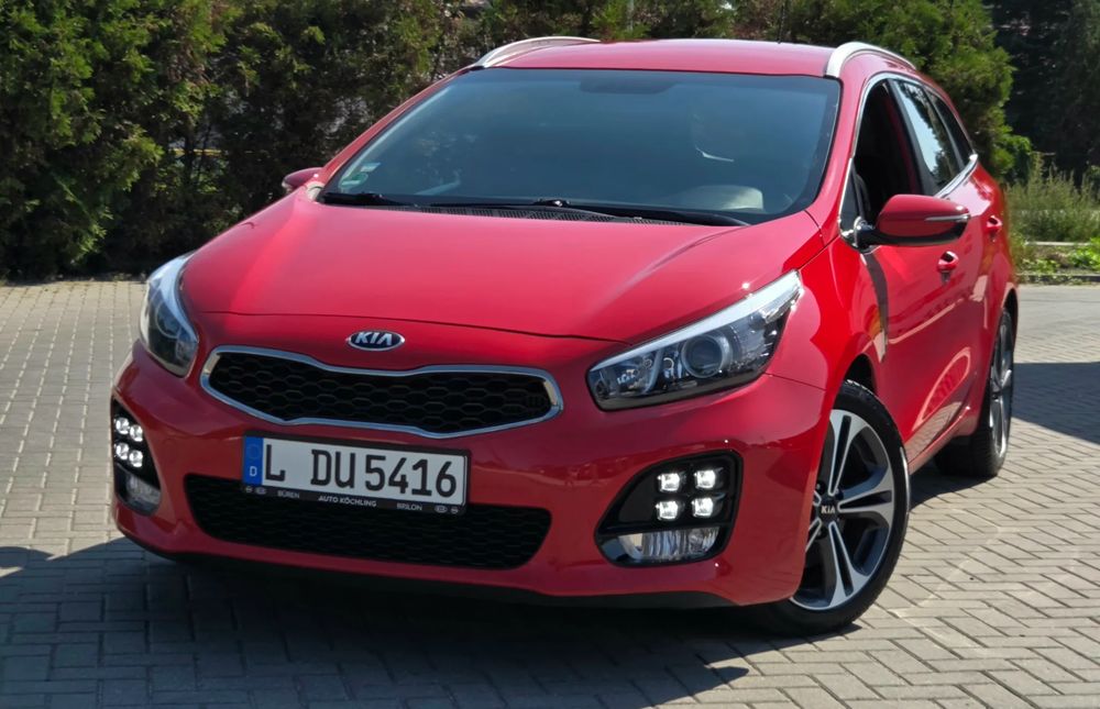 Kia Ceed II (2012-) 1.0 T-GDI GT Line 2015
