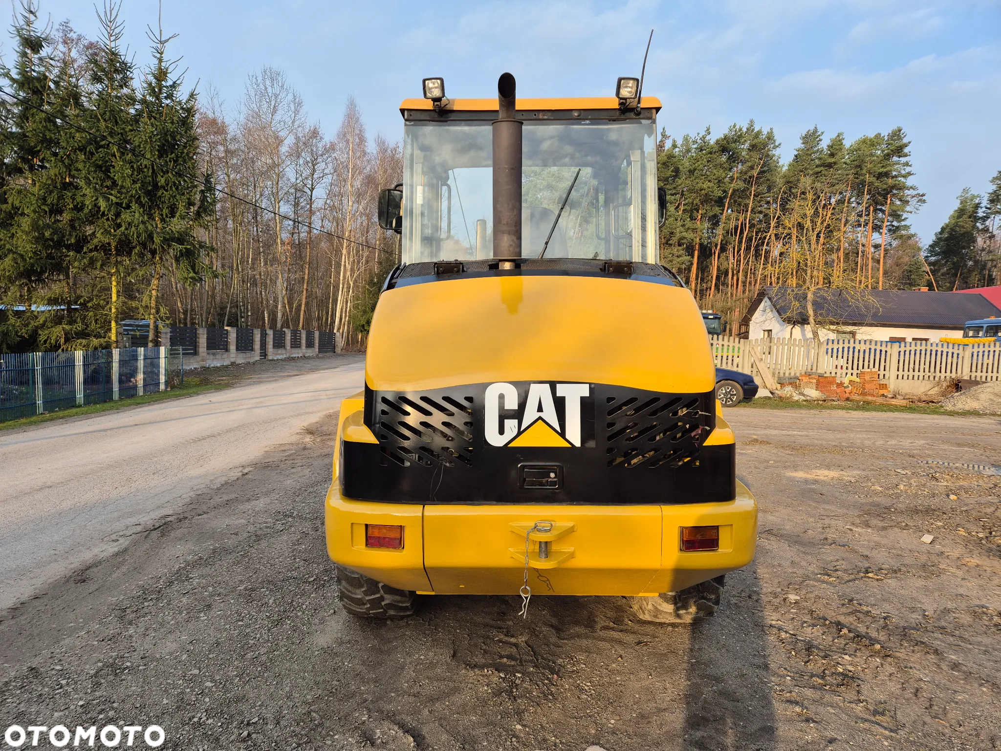 Caterpillar CAT 908 - 6