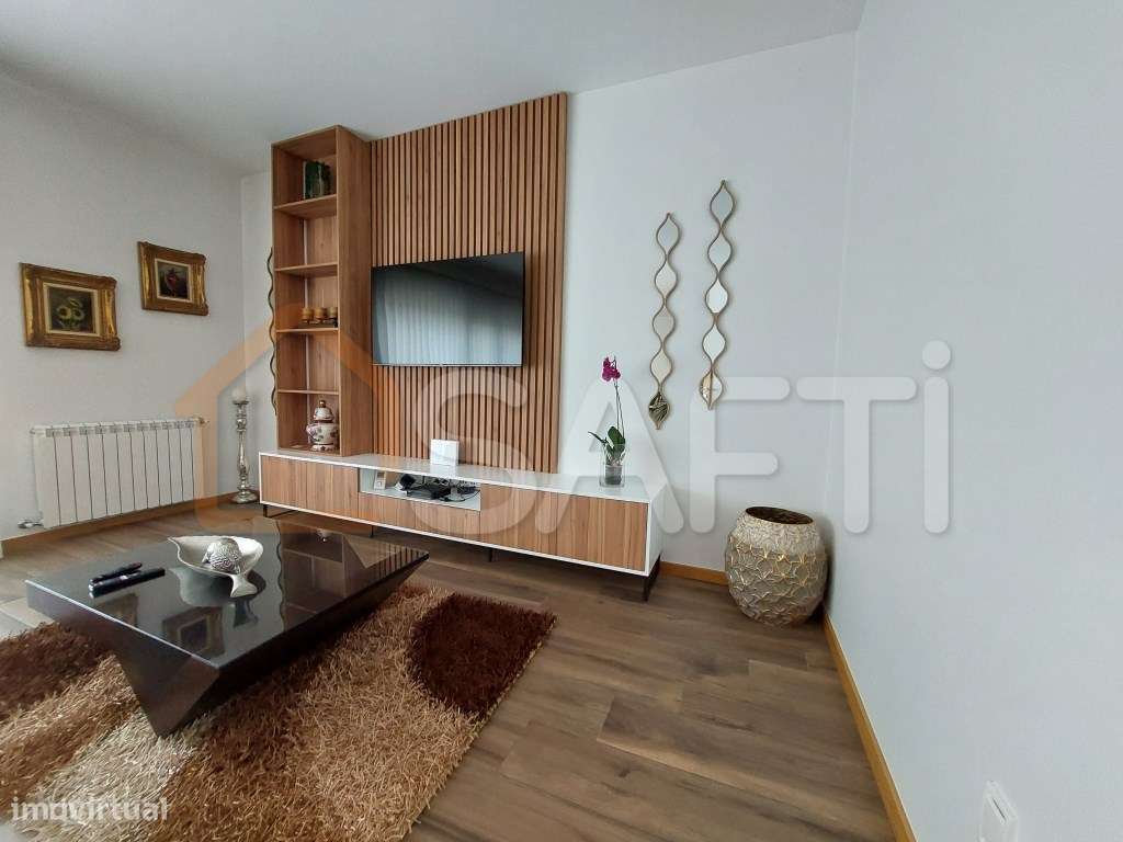 Moradia T8 como NOVA - Grande imagem: 2/36