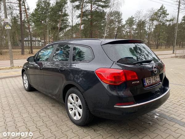 Opel Astra IV 1.4 T Cosmo - 7