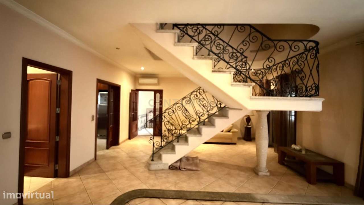 Moradia V4 Alpendorada, Várzea e Torrão – Marco de Canaveses-7