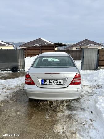 Mercedes-Benz C 180 Kompr Estate Elegance - 2