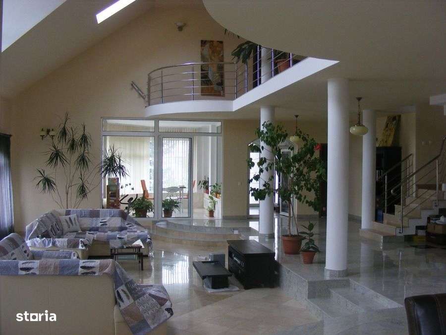 Sangeorgiu de Mures - Vanzare casa moderna cu 3 garaje - Str. Borzas - Imagine principală: 1/9