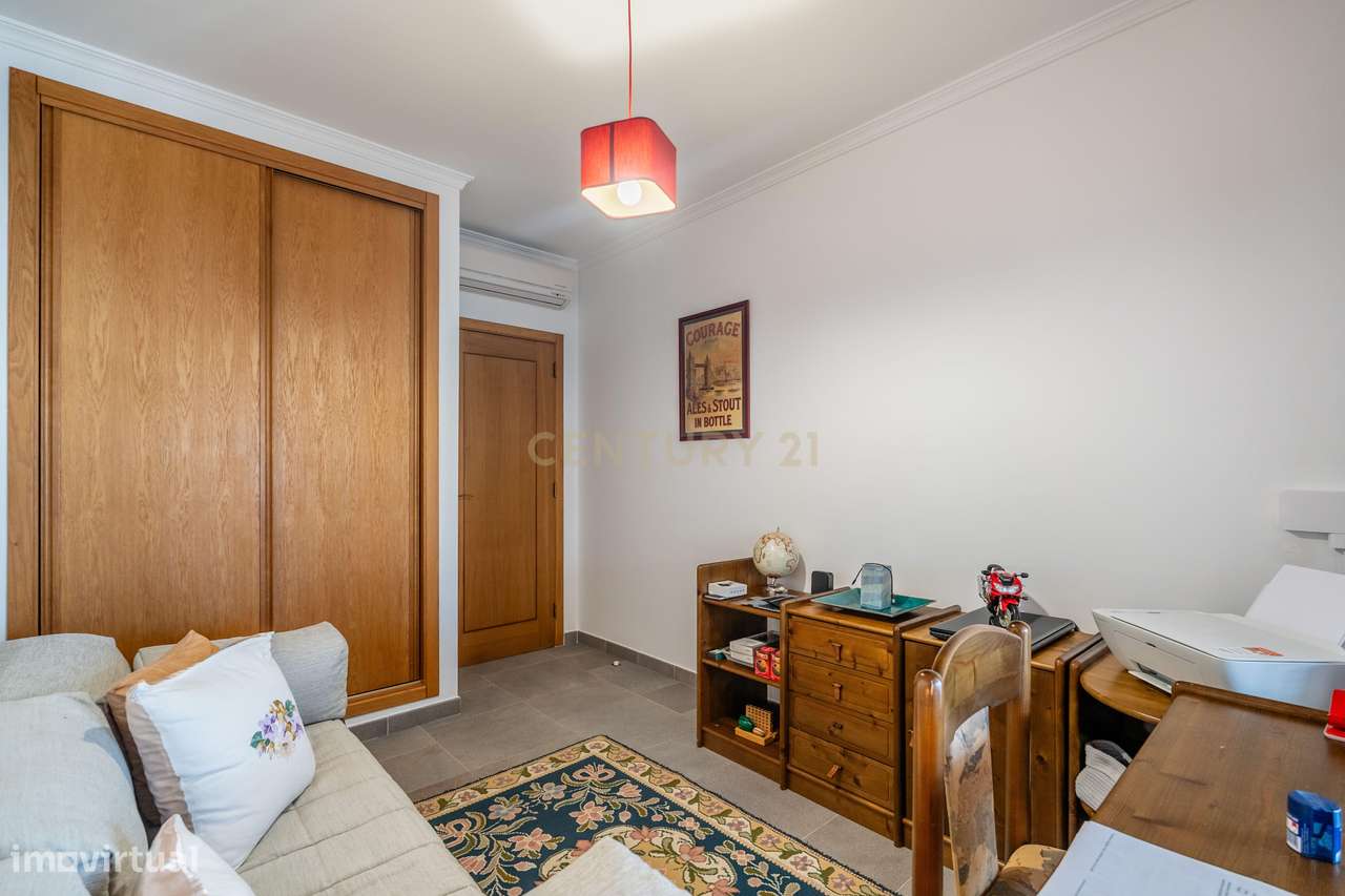 Moradia T4 | Faro | Garagem | Zona Exterior-22