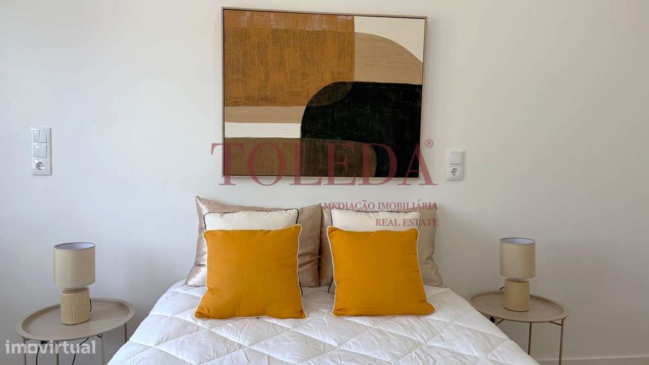 Apartamento T3 Remodelado a Estrear no Centro de Benfica-16