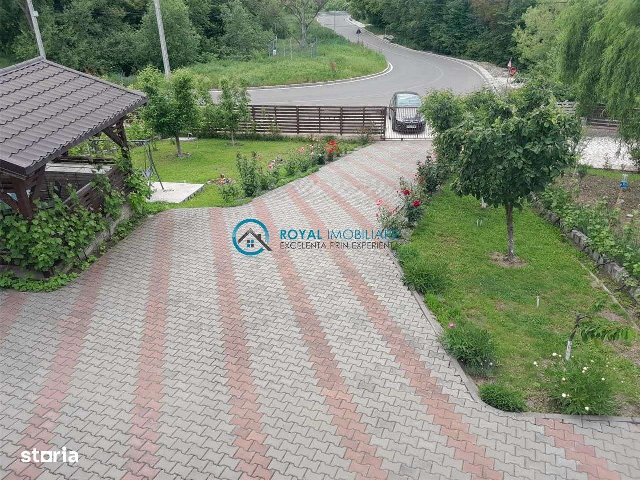 Royal Imobiliare - Vanzare Vila zona Chitorani - Imagine principală: 4/20