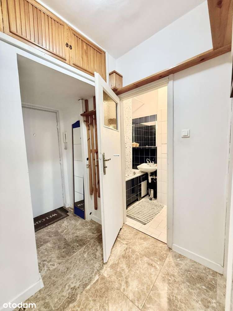 Stylowe 2 pokoje na 9. piętrze, ul. Wałowa – blisk-8