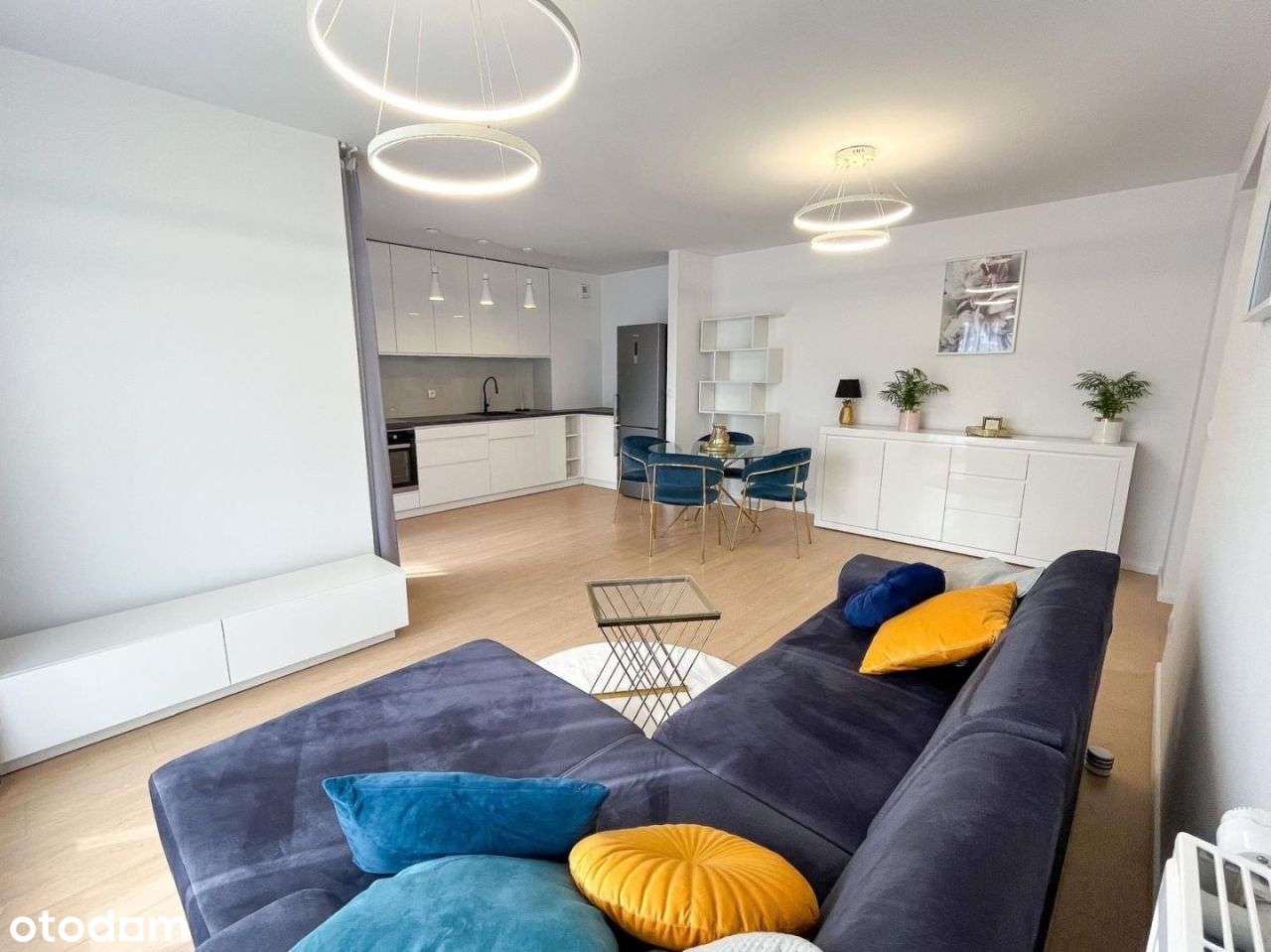 2pok sprzedaż umeblowane garaż Podolany-1