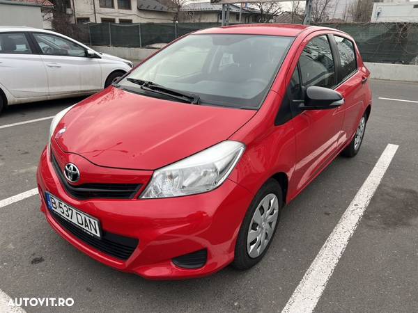 Toyota Yaris 1.3 VVT-i Luna - 1