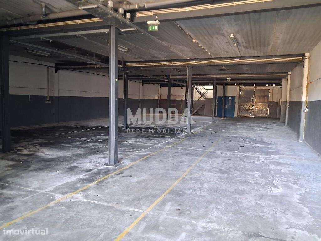 Pavilhão Industrial em Vila do Conde – 957m2 | Cais de Carga | Painéis - Grande imagem: 5/13