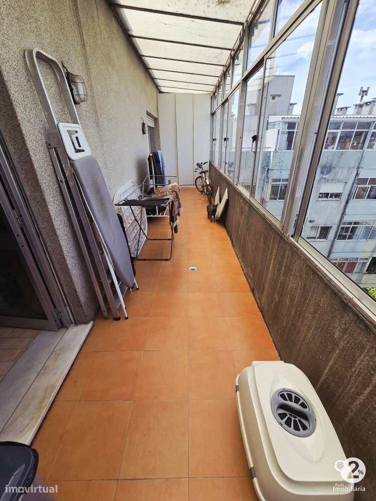 Apartamento T2 com terraço em Santa Marinha ( Vila Nova de Gaia )-6