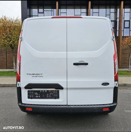 Ford Transit Custom - 13