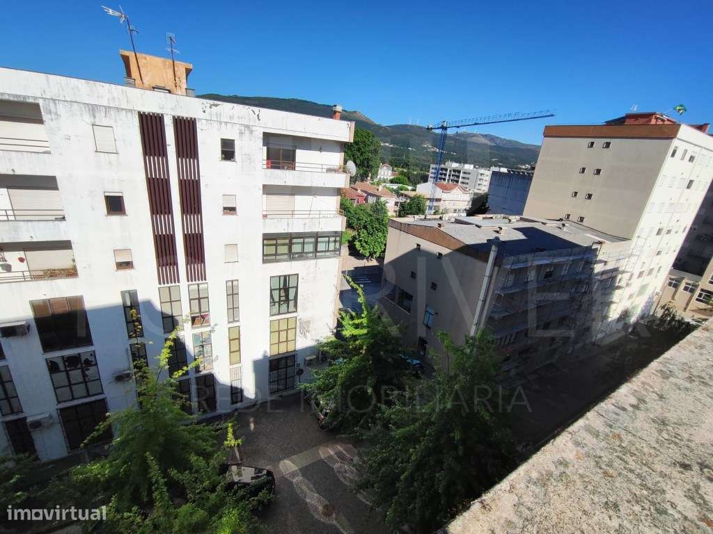 Apartamento T3 - Centro de Valença-13