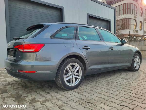 Audi A4 Avant 2.0 TDI S tronic - 7