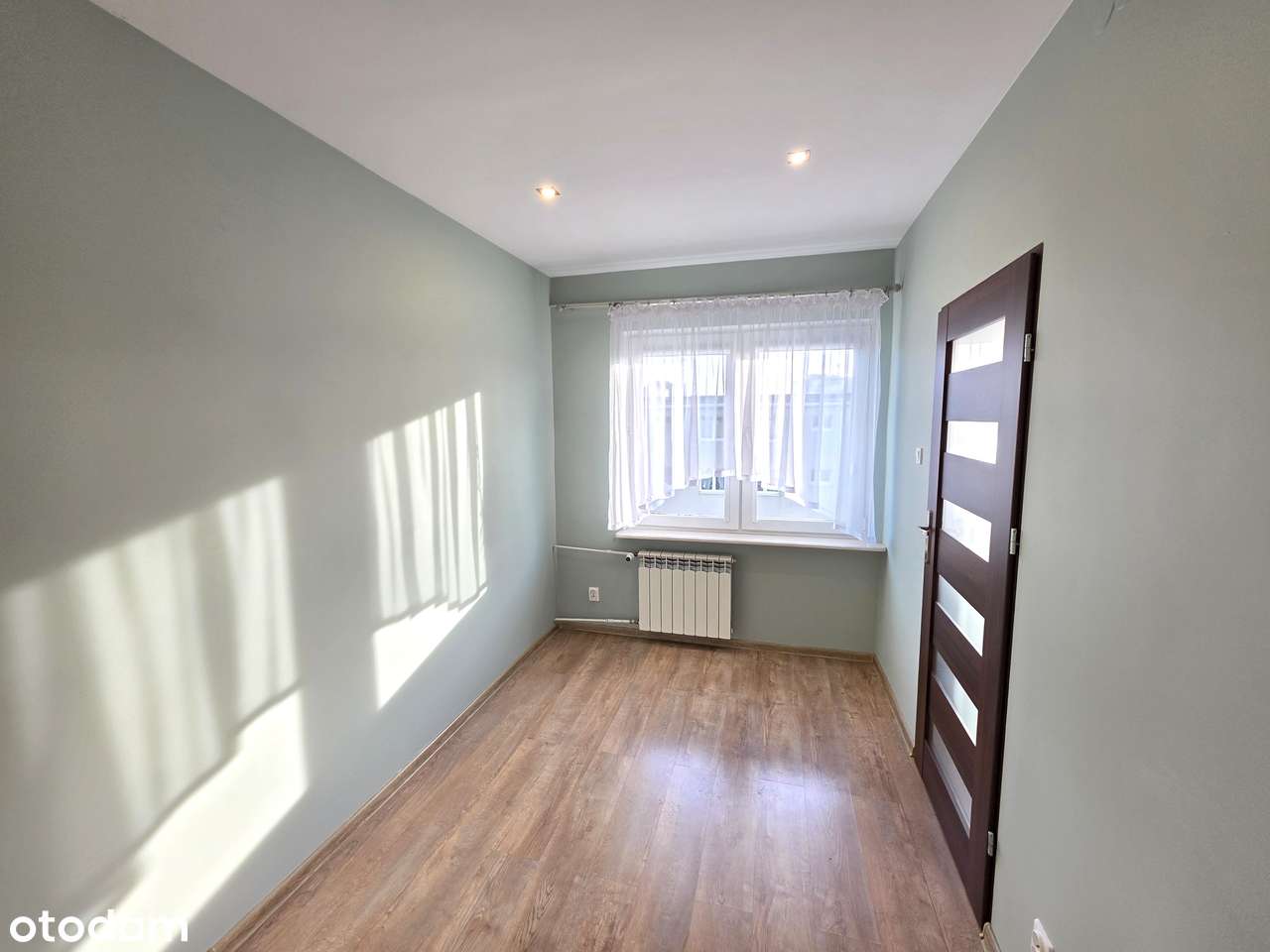 2 pokoje po generalnym remoncie na ogrodzonym i monitorowanym terenie!-4