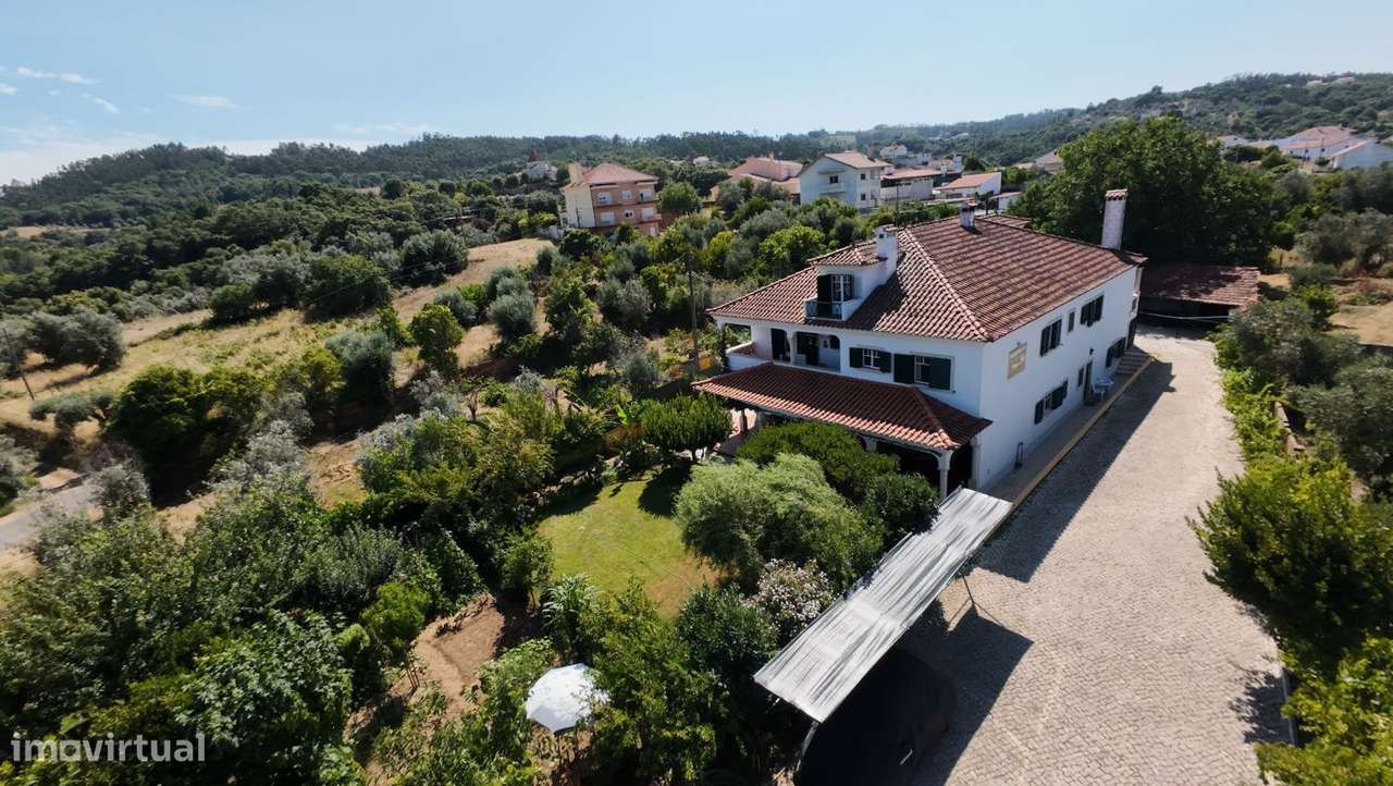 Excelente Oportunidade de Investimento como Moradia e Alojamento Turí - Grande imagem: 2/60