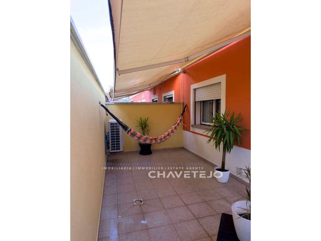 Duplex com garagem na cave em condomínio privado na bela cidade de ...-26