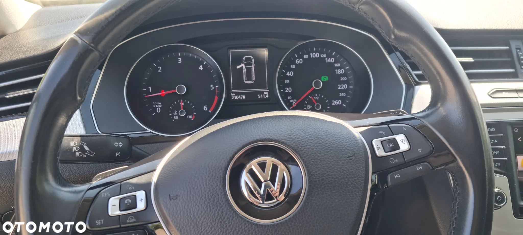 Volkswagen Passat Variant 1.6 TDI (BlueMotion Technology) DSG Comfortline - 12