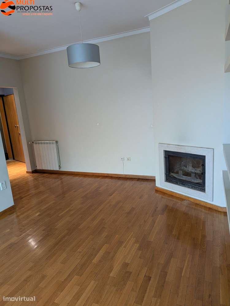 T2 C/ TERRAÇO - S. VICENTE (D.DIOGO)-21