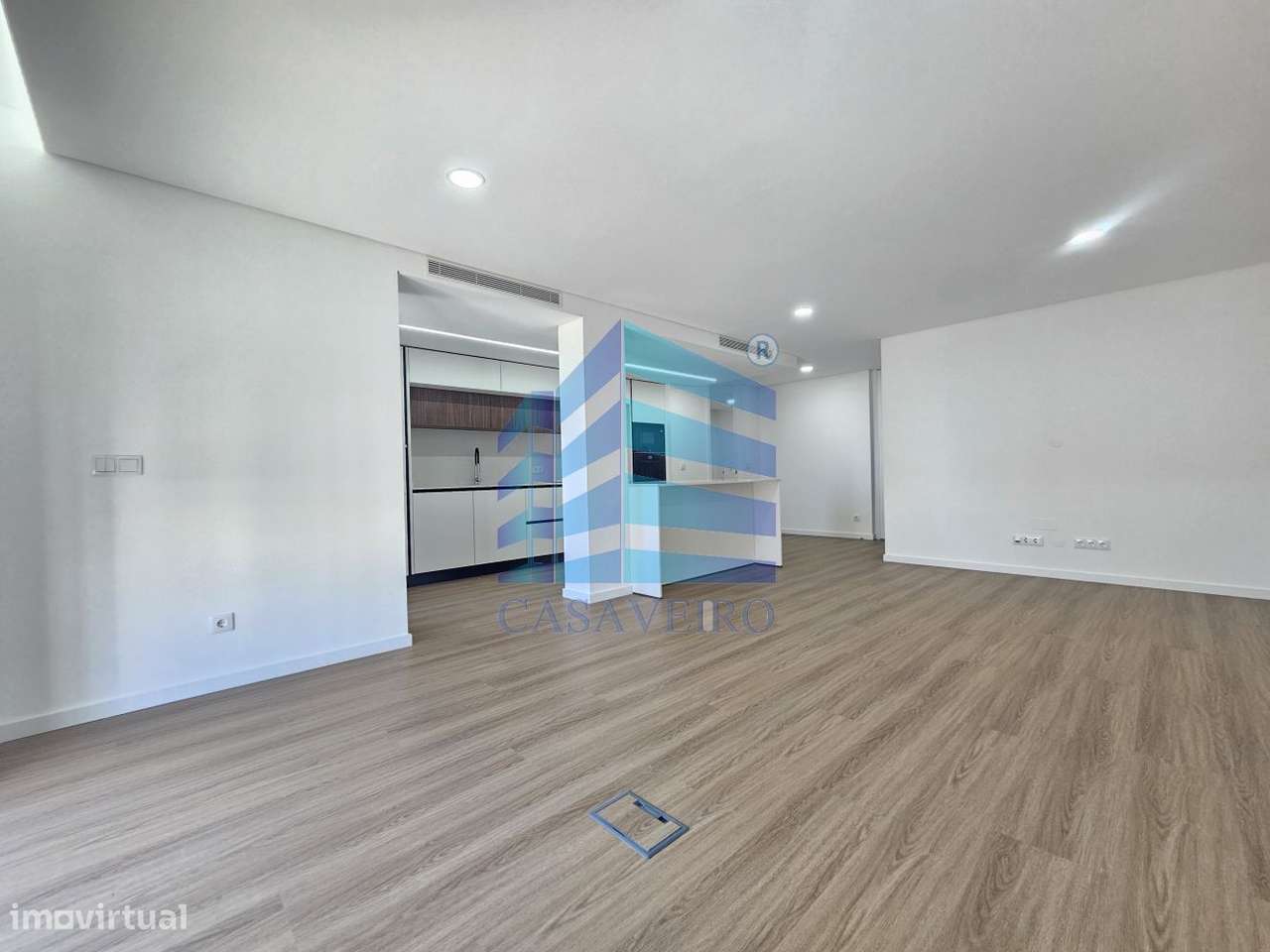 Apartamento T3 com 2 Lugares de Garagem São Bernardo-15