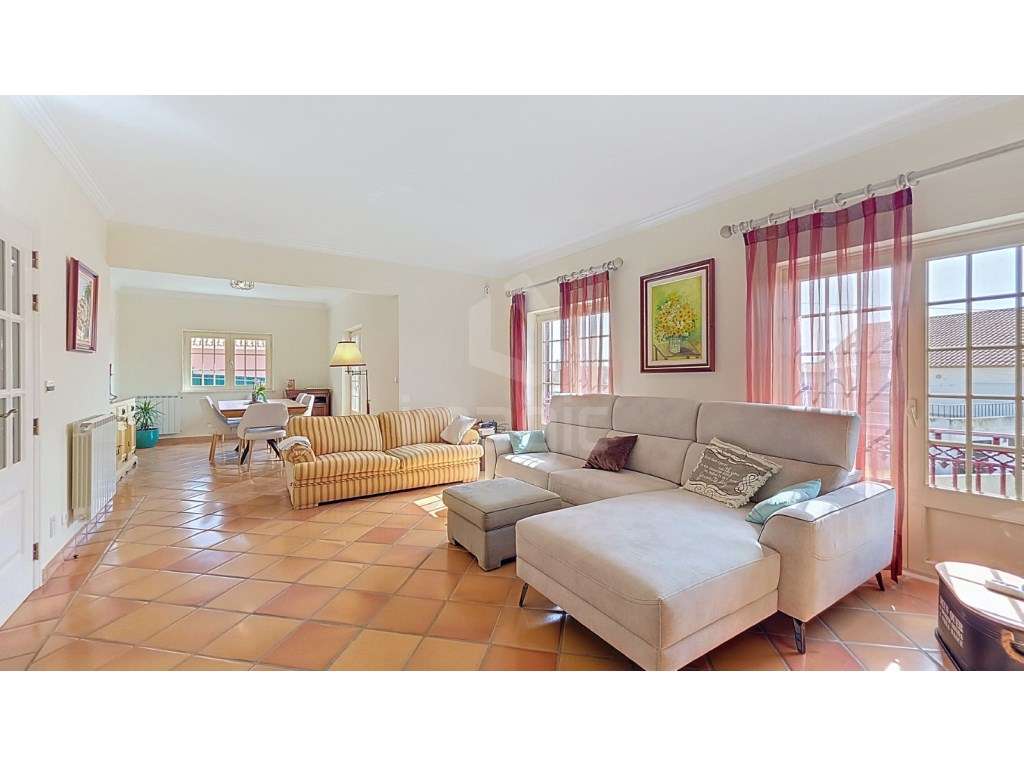 Moradia T4 isolada, usada, Encarnação - Mafra-15