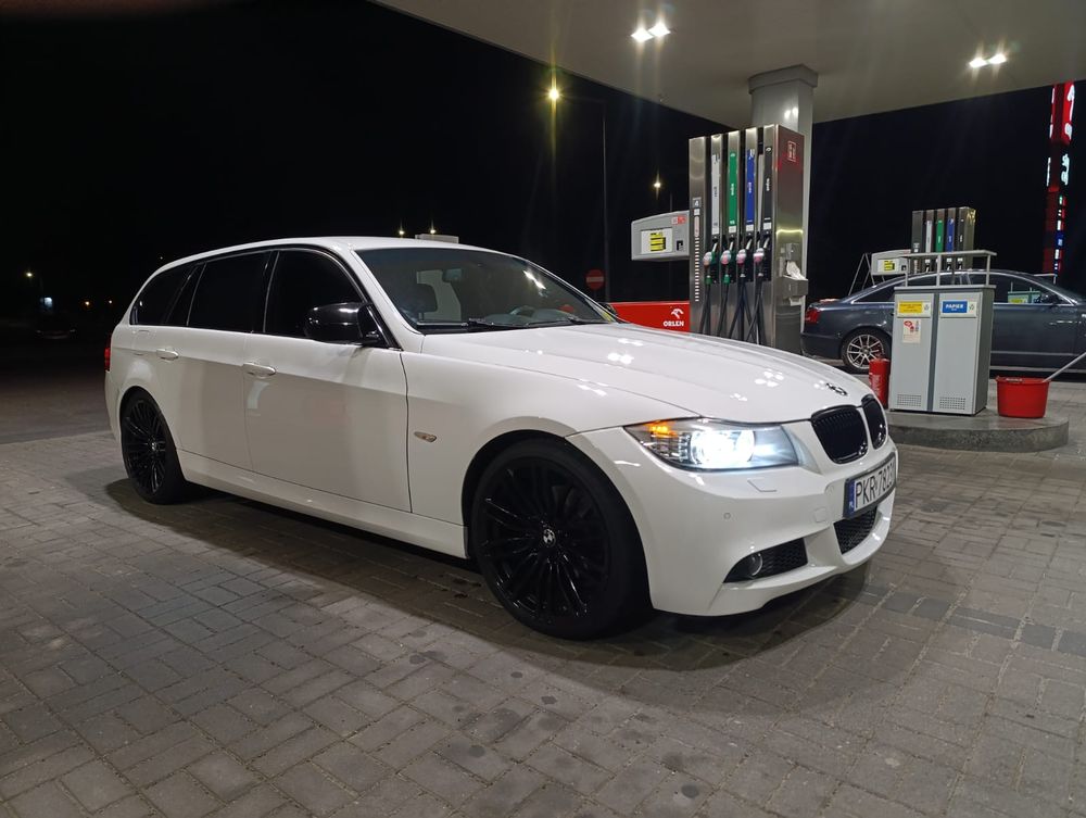 BMW 3 Series E90/E91/E92/E93 (2005-2012) 320d 2009