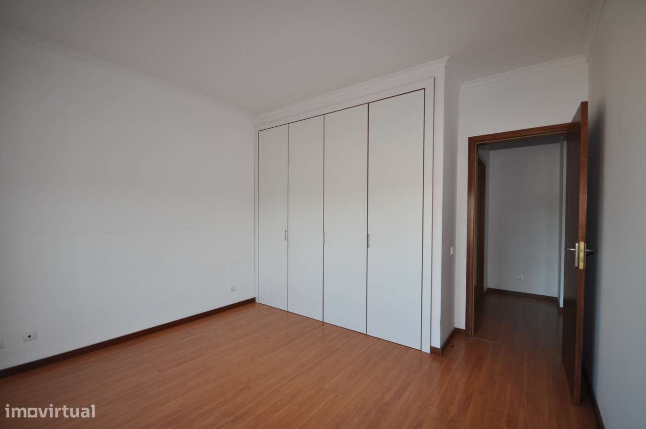 Apartamento T2  - ARRENDADO ATÉ FINAL DE MARÇO-15