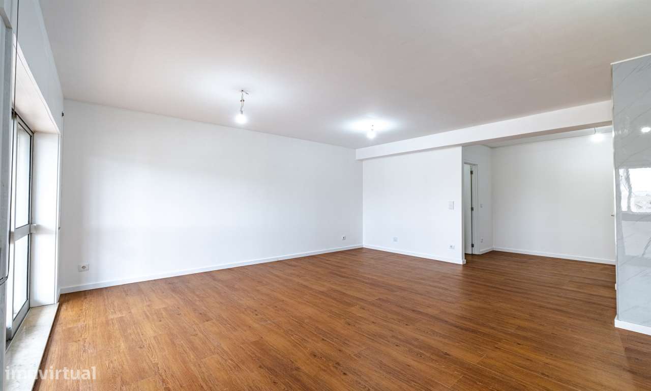Apartamento T2 Remodelado - Garagem -Metro - Norteshopping- Matosinhos - Grande imagem: 5/23