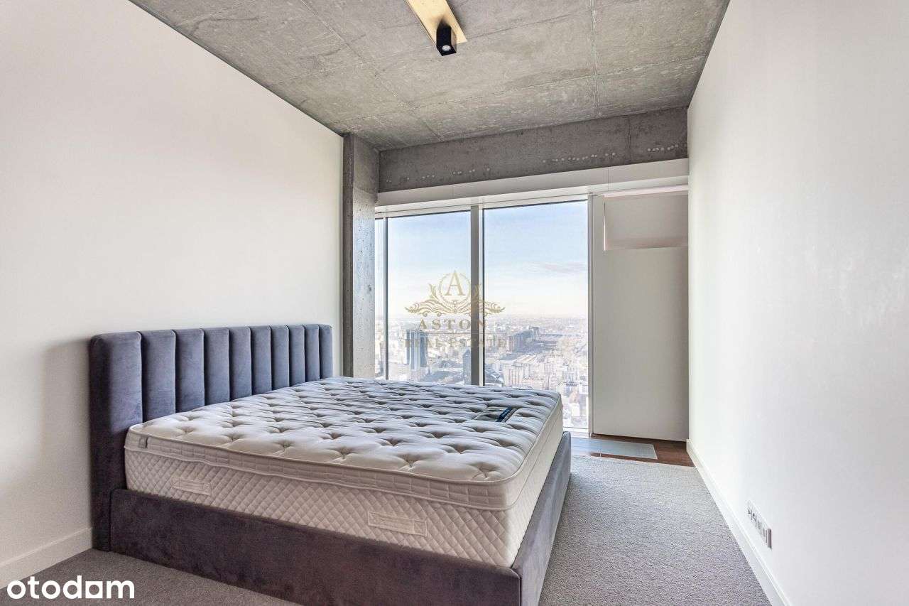 Luxury 1-bedroom apartment on Złota 44-10