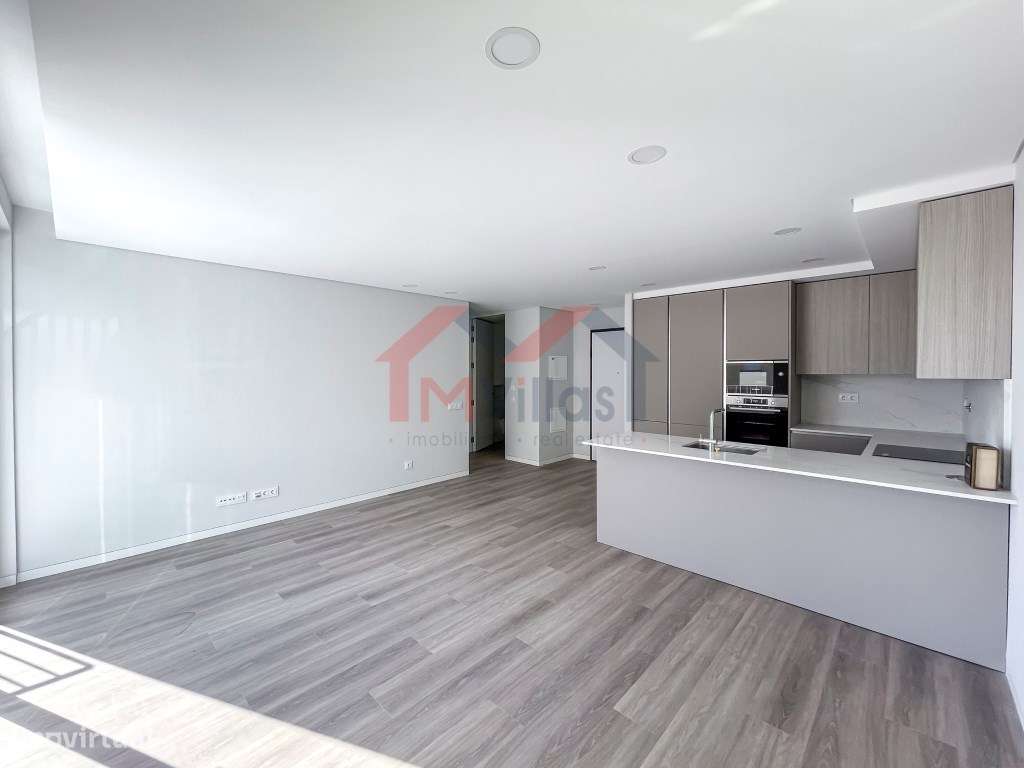 Apartamento T3 com garagem no centro - Almancil - Grande imagem: 2/16