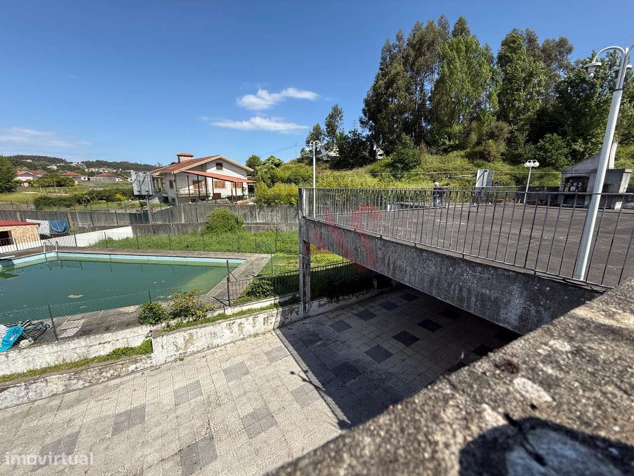 Moradia T6 com piscina em Lordelo, Guimarães - Grande imagem: 4/40