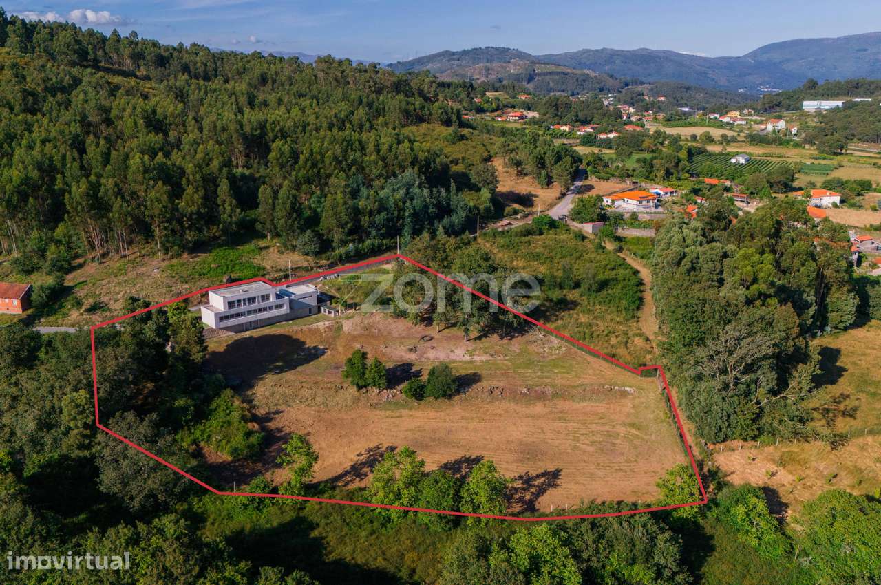 Moradia Individual de Luxo – Serzedelo, Póvoa de Lanhoso - Grande imagem: 5/60