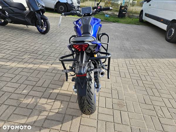 Yamaha MT - 2