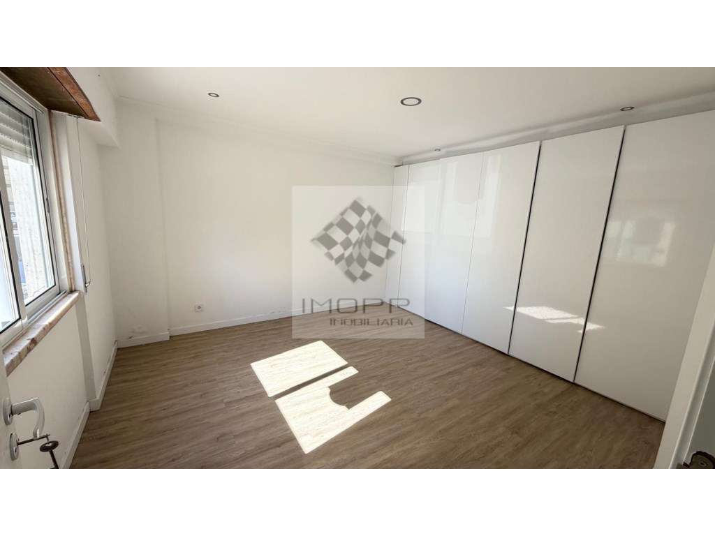 Apartamento T3 na Ramada - Conforto, Funcionalidade e Excelente Loc...-19